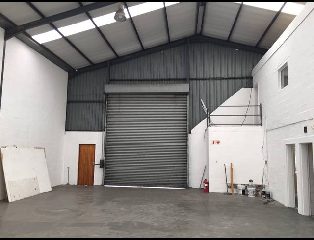 455M² FACTORY TO LET IN BEACONVALE